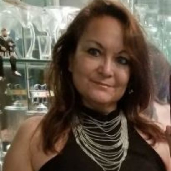 Meet your Posher - Picture 8 of 10